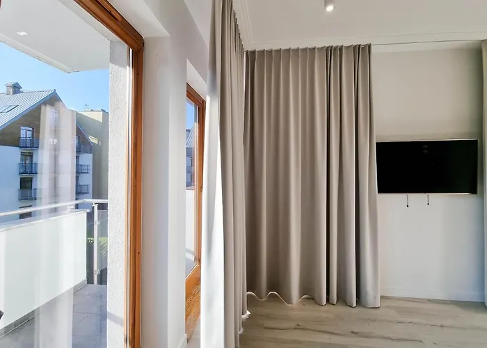 Visit Baltic - Mlodej Sztuki Rs2 11 * Świnoujście