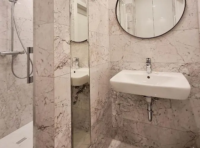 Visit Baltic - Mlodej Sztuki Rs2 11 * Świnoujście