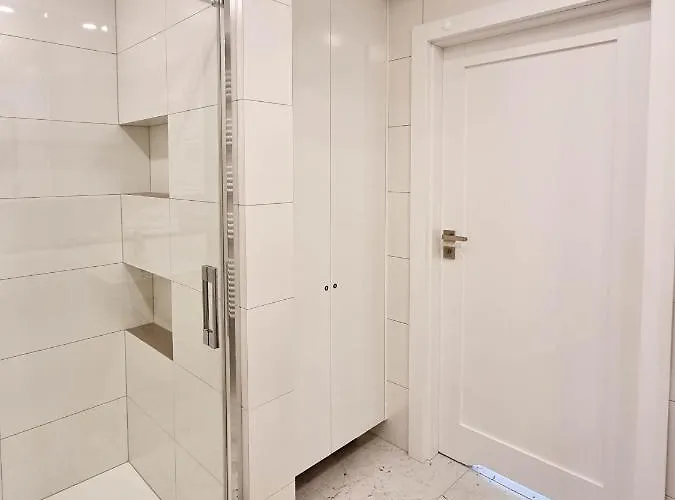 Visit Baltic - Mlodej Sztuki Rs2 11 * Świnoujście