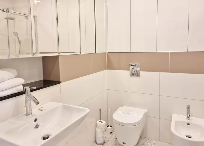 Visit Baltic - Mlodej Sztuki Rs2 11 * Świnoujście